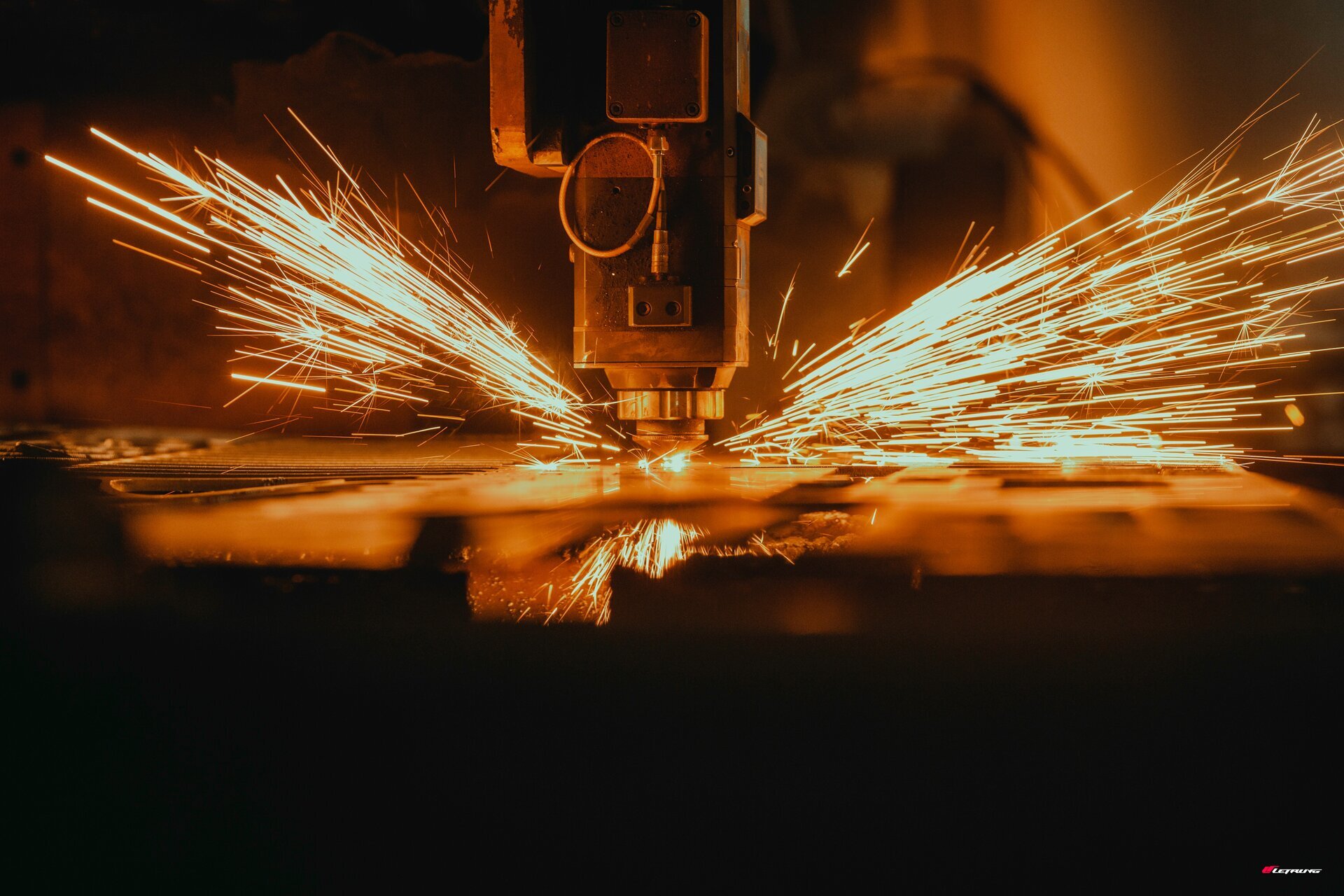 Precision CNC machining equipment and manufacturing process